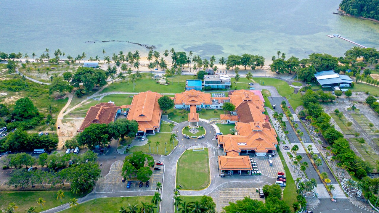 Palm Springs Golf & Country Club